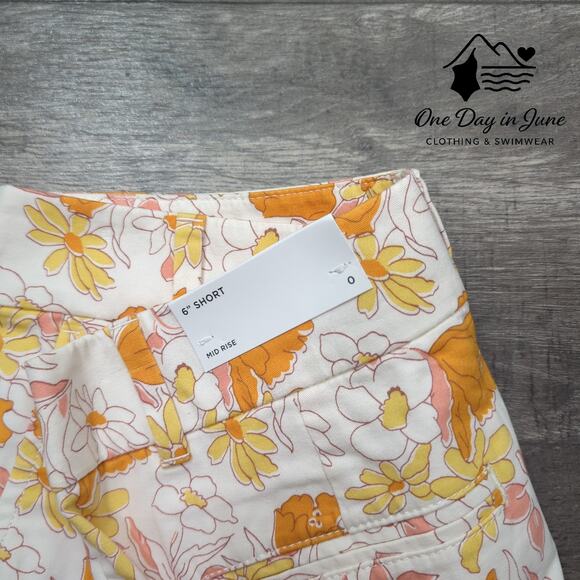 Loft 6" Mid Rise Shorts Size 0 - Picture 2 of 7